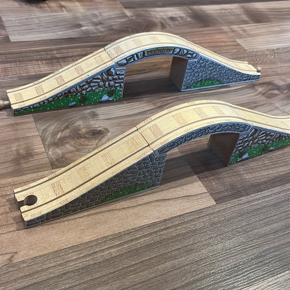 Set of 2 archway bridges (each have 3 pieces) Thomas & friends - Picture 4 of 5